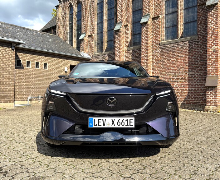 Mazda CX-6e : un SUV électrique digne d’un Tesla Model Y ?