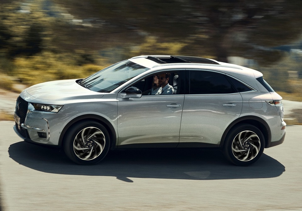 DS7 Crossback un deuxième moteur hybride rechargeable de 225 ch