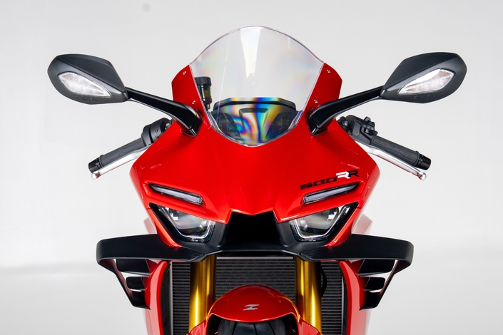 ZXMOTO 500RR : la sportive chinoise quatre-cylindres débarque à 6 999 €