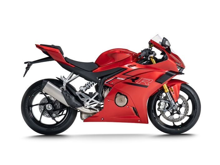 ZXMOTO 500RR : la sportive chinoise quatre-cylindres débarque à 6 999 €