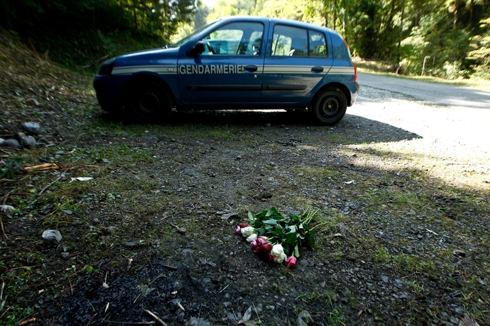 Les gendarmes locaux avaient figé le cadre du quadruple meurtre dès leur arrivée, attendant que l'IRGN, installé en Seine-Saint-Denis, vienne effectuer des constatations approfondies. La fille cadette des Al-Hilli, Zeena, 4 ans, ne sera retrouvée dans le break de ses parents qu'aux alentours de minuit - Crédit Maxppp