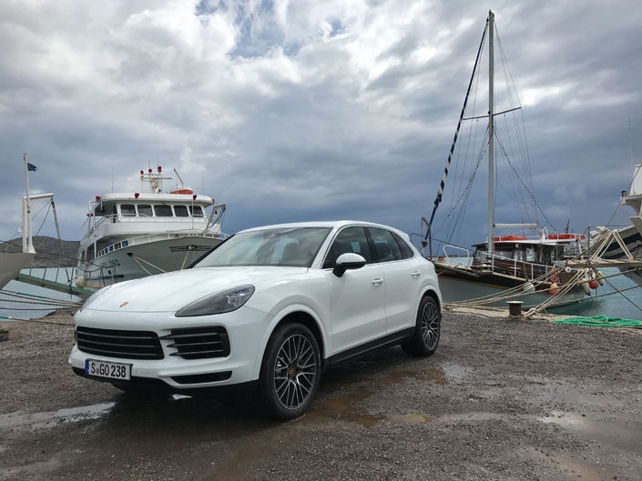 Essai vidéo - Porsche Cayenne (2017) : quand les opposés s'attirent