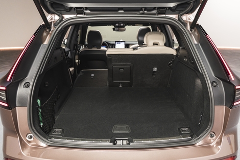 Le Volvo XC60 se relooke mais cache surtout une grosse surprise