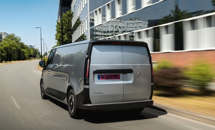 Une unique motorisation électrique de 150 kW, soit environ 200 chevaux, pour ce Trafic électrique.