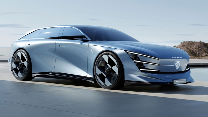 Présenté dans le cadre du Salon de Pékin, le Peugeot Concept 6 va devenir un vrai modèle grâce au partenariat avec Dongfeng. Conçu pour la Chine ce futur break de chasse deviendra le fer de lance de la marque au lion.