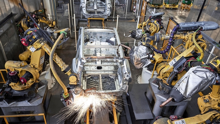 C’est au sein de l’usine de Rennes-la Janais qui produit le SUV Citroën C5 Aircross, que la marque Dongfeng devrait assembler un modèle de sa marque haut de gamme Voyah. L’apport de ce modèle de marque chinoise permettra à l’usine d’exploiter au mieux ses capacités industrielles et de maintenir l’emploi.