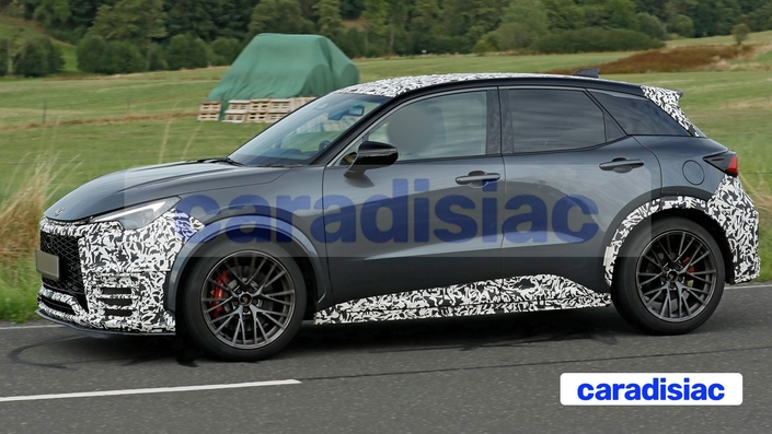 Version sportive d’un modèle Lexus (mais aussi chez Toyota avec la Yaris Morizo RR), la nouvelle édition du SUV citadin LBX Morizo RR devrait marquer les esprits en étant encore plus exclusive que la précédente version de 2024.
