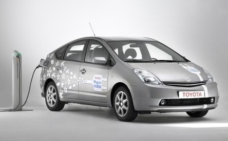 C'est officiel : l'hybride rechargeable Toyota sortira d'ici 2010