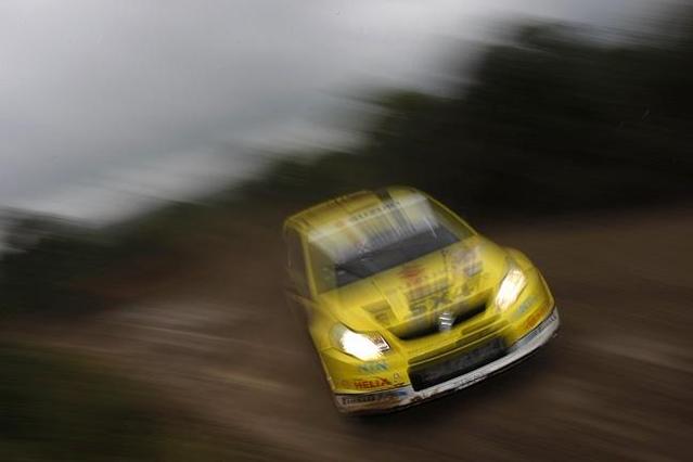 WRC polémique du pneu unique : quand le fils Wilson contredit le père
