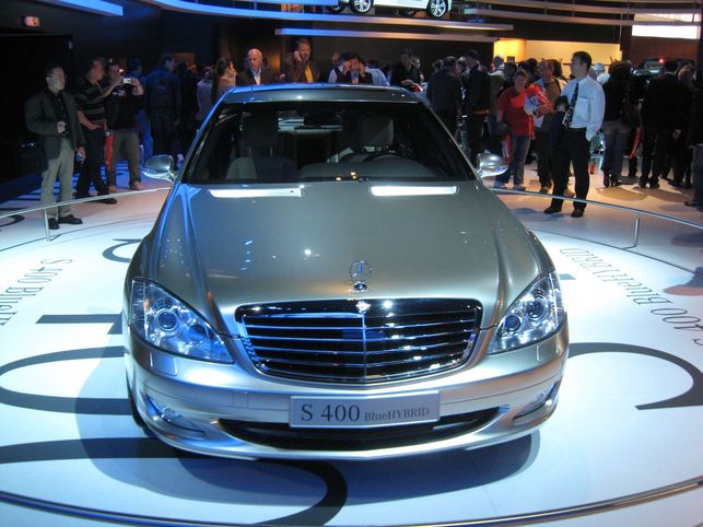 La Mercedes S 400 BlueHYBRID, la classe hybride ! 