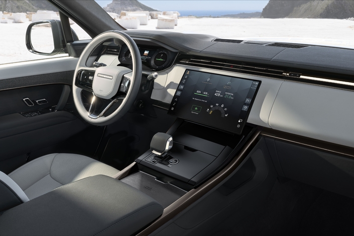 L’intérieur du Range Rover est toujours un modèle en qualité de présentation.