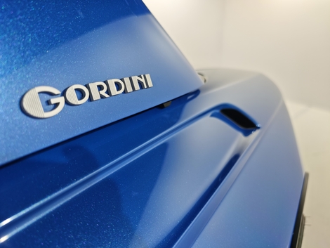 Le nom Gordini est repris avec la graphie striée d’origine.