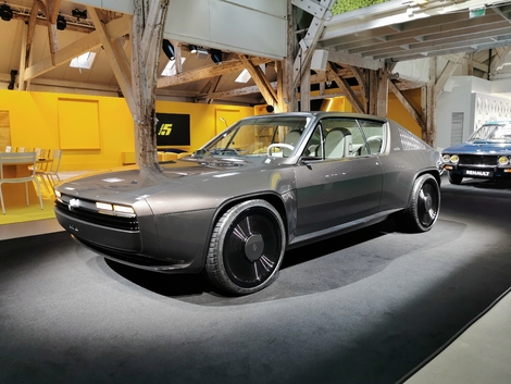 Et en 2024, Ora-Ito s’attaquait à la R17 coupé façon restomod.