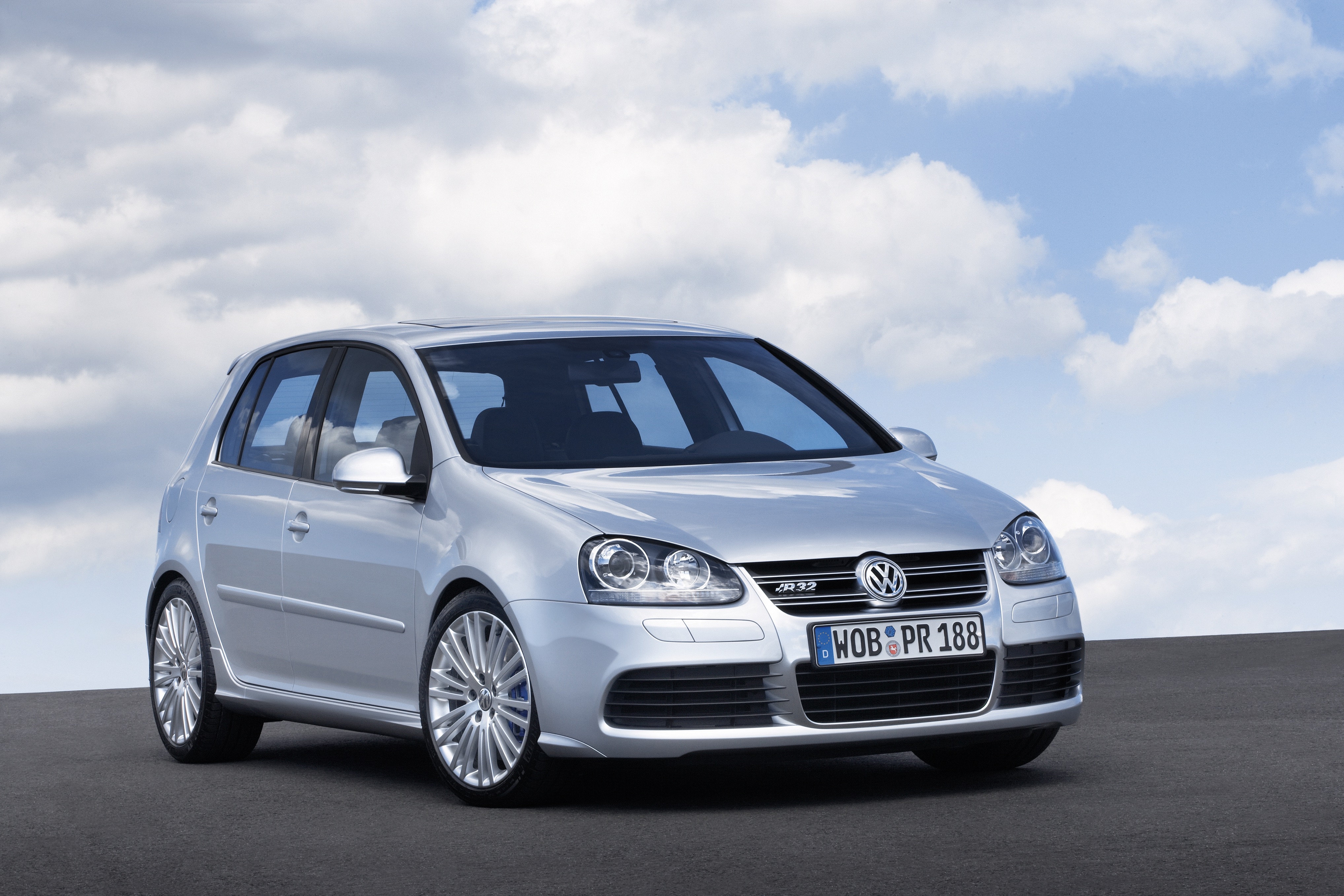 L’intégration à la gamme Golf de la GTI 16 soupapes en 1981 était le fait de l’importateur français de Volkswagen.