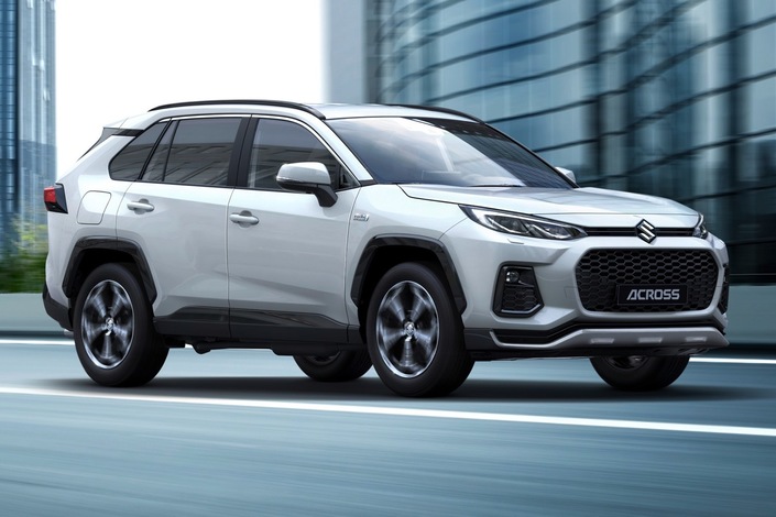 Suzuki Across : clone du Toyota Rav 4, prix à partir de 53 990 €
