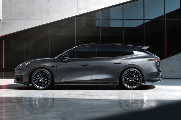 Lynk & Co 07 GT