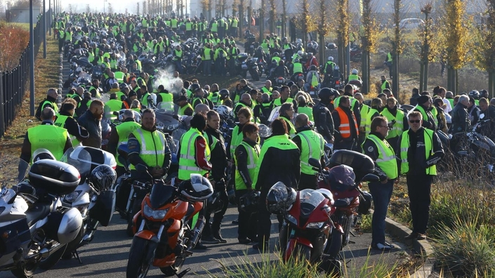 Gilets jaunes : un motard de 64 ans condamné à deux mois ferme