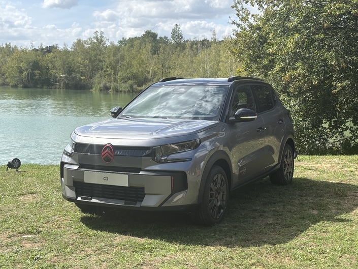 La Citroën C3 Outdoor se donne des airs de SUV urbain.