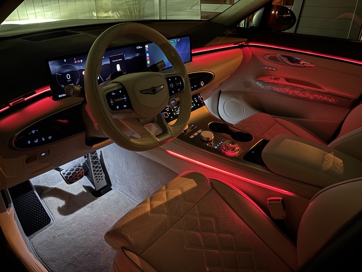 Genesis GV70 : le premium coréen est-il meilleur que le premium allemand ?