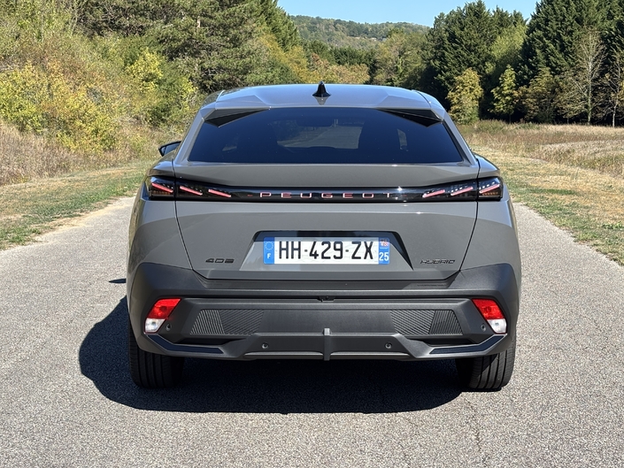 Peugeot 408, le meilleur SUV de Peugeot n’est pas celui que vous croyez