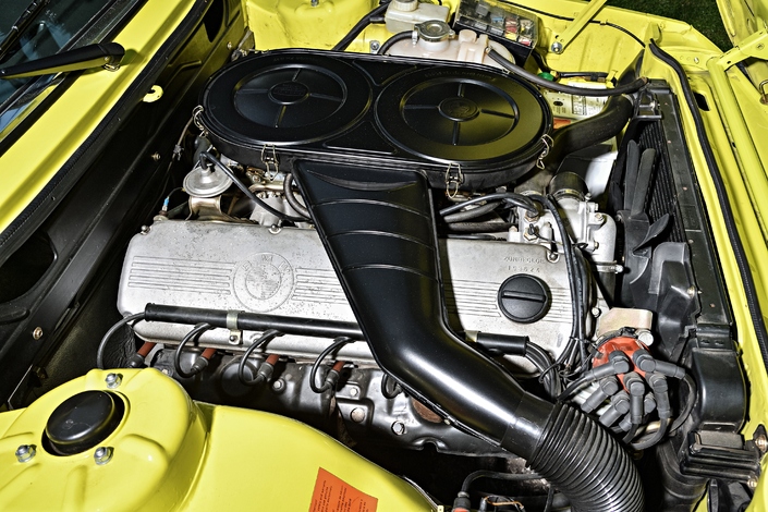 Le 6-en-ligne M30 de la BMW 528 est d'une grande endurance si son circuit de refroidissement a été soigneusement entretenu. Cela dit, la rouille est endémique...