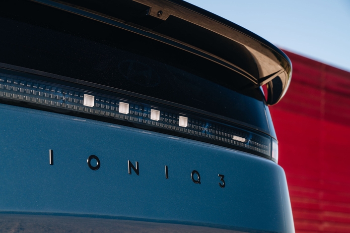 Hyundai Ioniq 3 : la citadine électrique qui annonce quasi 500 km d’autonomie !