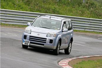 Record : le Nissan X-Trail FCV testé sur le circuit du Nordschleife 