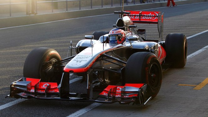 Essais F1 Jerez - Jour 1 : Jenson Button roule peu mais vite