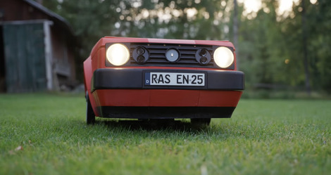 Volkswagen découvre cette étrange tondeuse Golf GTI et décide de réagir