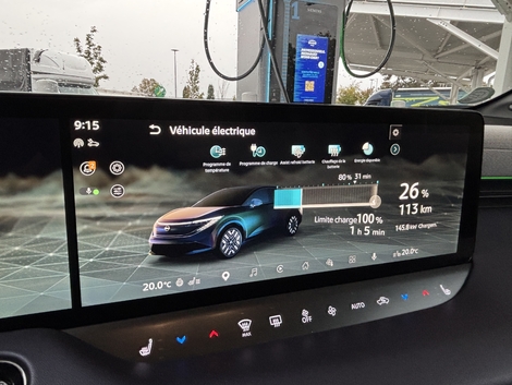 Le préconditionnement de la batterie peur être manuel ou via la navigation. Il existe également un système de refroidissement. Toujours pour optimiser la recharge.