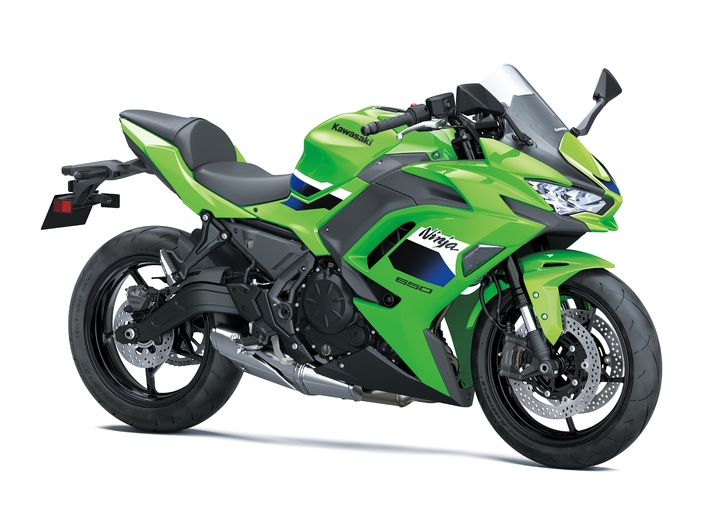 Fourche inversée et étriers radiaux : la Kawasaki Ninja 650 (2027) s’offre enfin le train avant qu’elle méritait