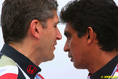 Formule 1 - Super Aguri: Nick Fry voudrait-il leur donner le coup de grâce ?