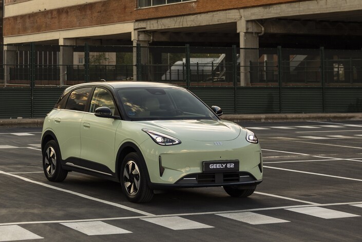 La Geely 2 n’est pas la championne de l’autonomie, mais elle est vendue moins cher.
