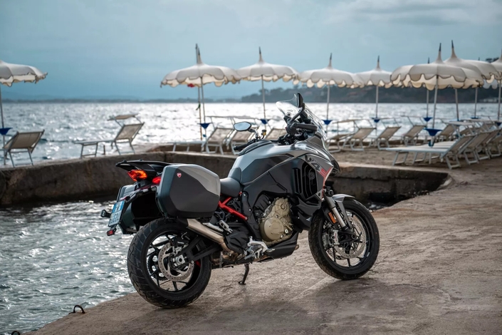 Ducati Multistrada V4 S Grand Tour : la voyageuse toutes options s’offre une mise à jour