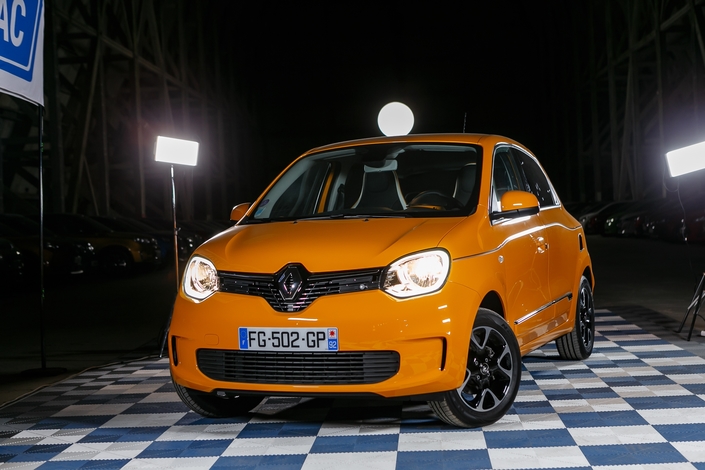 Renault Twingo 3: hit des boulevards - Salon de l’auto Caradisiac 2020