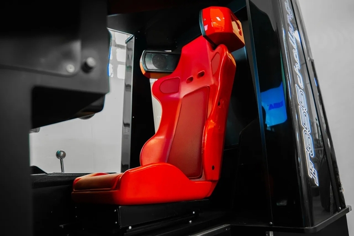 Un simulateur Ferrari collector vendu une petite fortune