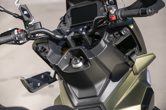Essai Kymco X-Tera 350 : VRAI aventurier ou simple scooter de ville ?