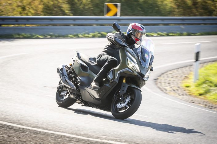 Essai Kymco X-Tera 350 : VRAI aventurier ou simple scooter de ville ?
