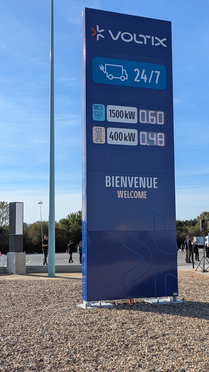 Malgré le surcoût à l'achat, rouler à l'électrique devient de plus en plus rentable pour les camions ©LBDB