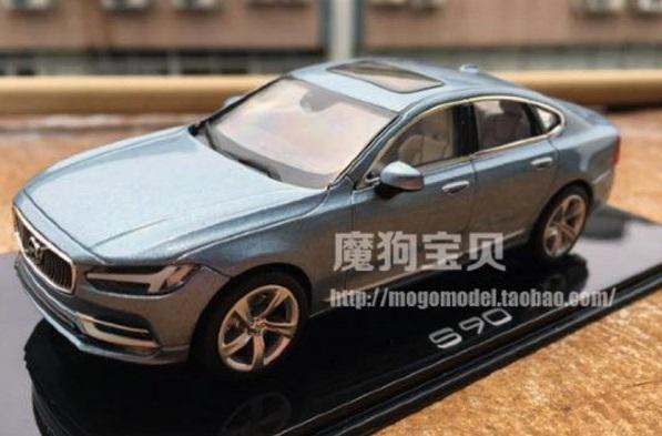 Surprise : la Volvo S90 photographiée en miniature