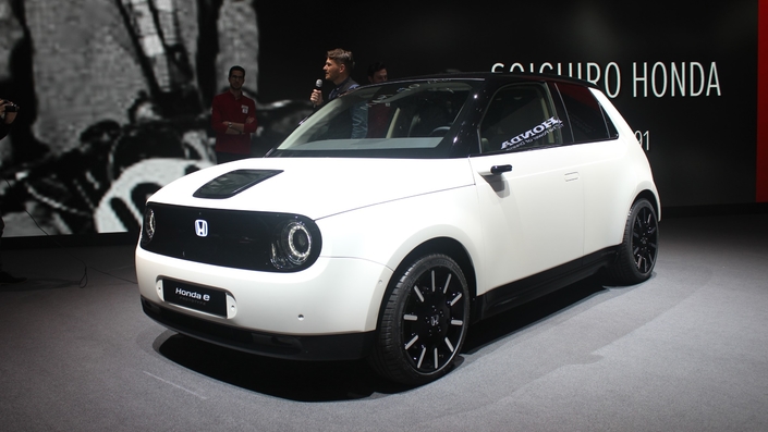 Honda e-prototype : première électrique de Honda - Vidéo en direct de Genève 2019