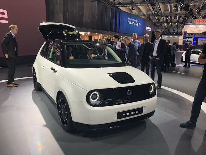 Honda e : la starlette - Vidéo en direct du salon de Francfort 2019