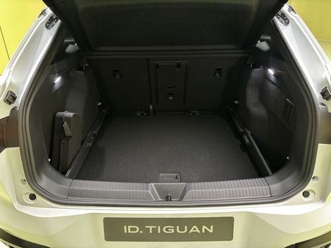 Par rapport à un Tiguan thermique, la version électrique perd 118 litres. Mais dans la catégorie, le volume est satisfaisant.