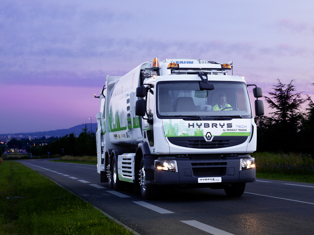 Renault Trucks va tester une benne à ordures ménagères hybride