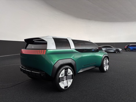 Exclusif: Gilles Vidal décrypte les concept-cars Stellantis du Mondial