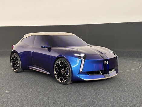 Exclusif: Gilles Vidal décrypte les concept-cars Stellantis du Mondial