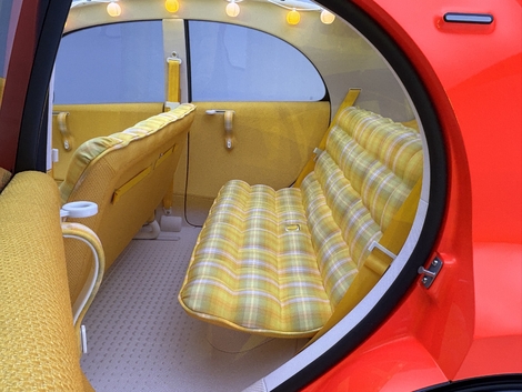 Avec le 2 CV concept, Citroën fait revivre le mythe au Mondial de Paris