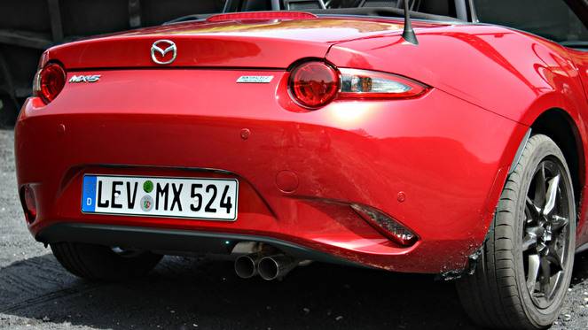 Essai vidéo - Mazda MX-5 : la digne héritière