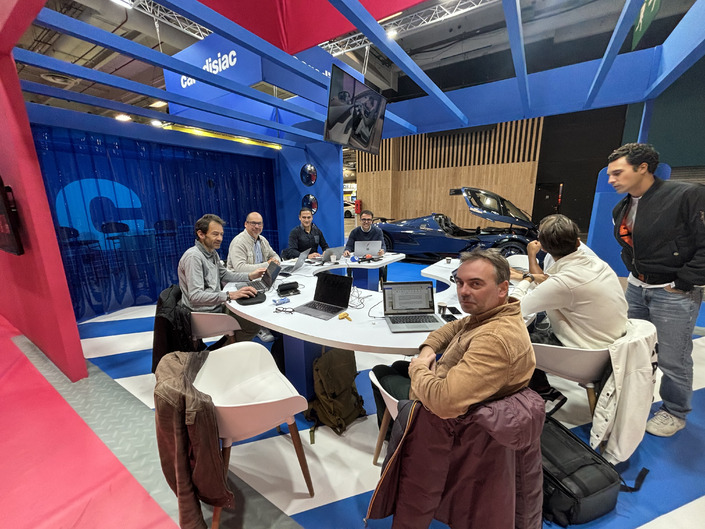 Toute la rédaction de Caradisiac vous attend sur son stand dans le Hall 7.1 du Mondial de l'Auto.