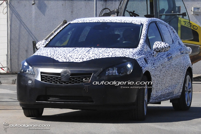 Surprise : la future Opel Astra de 2015 est de sortie